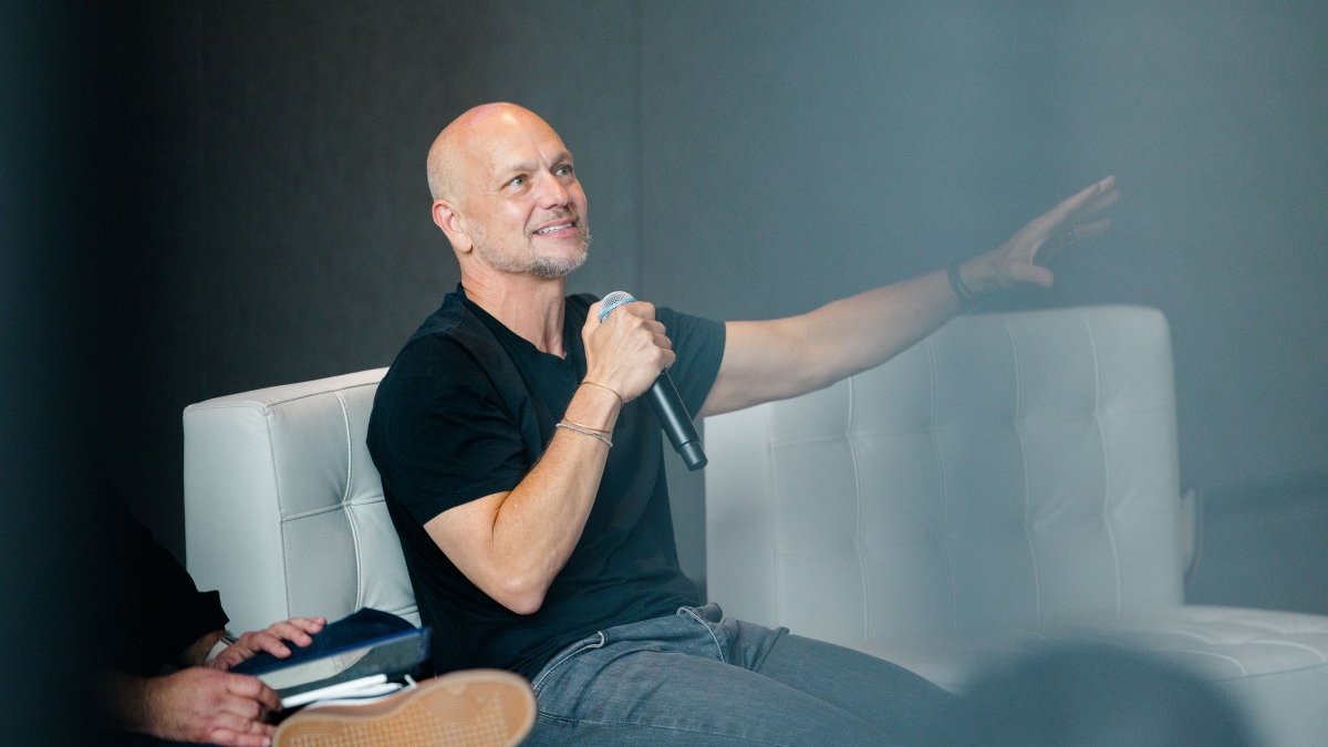 Tony Fadell: de ce au picat primele gadgeturi AI