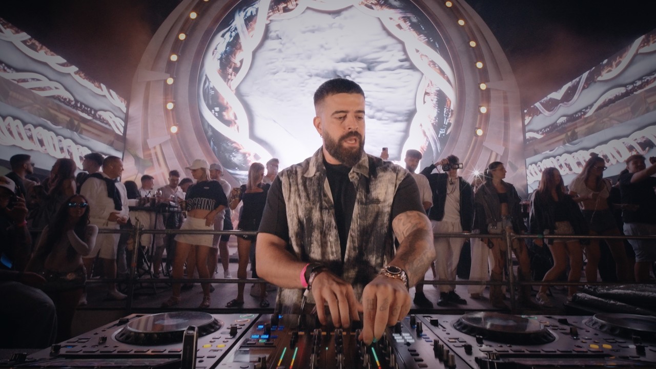 Speak se întoarce la DJing, după 24 de ani de la primul set pe vinyl