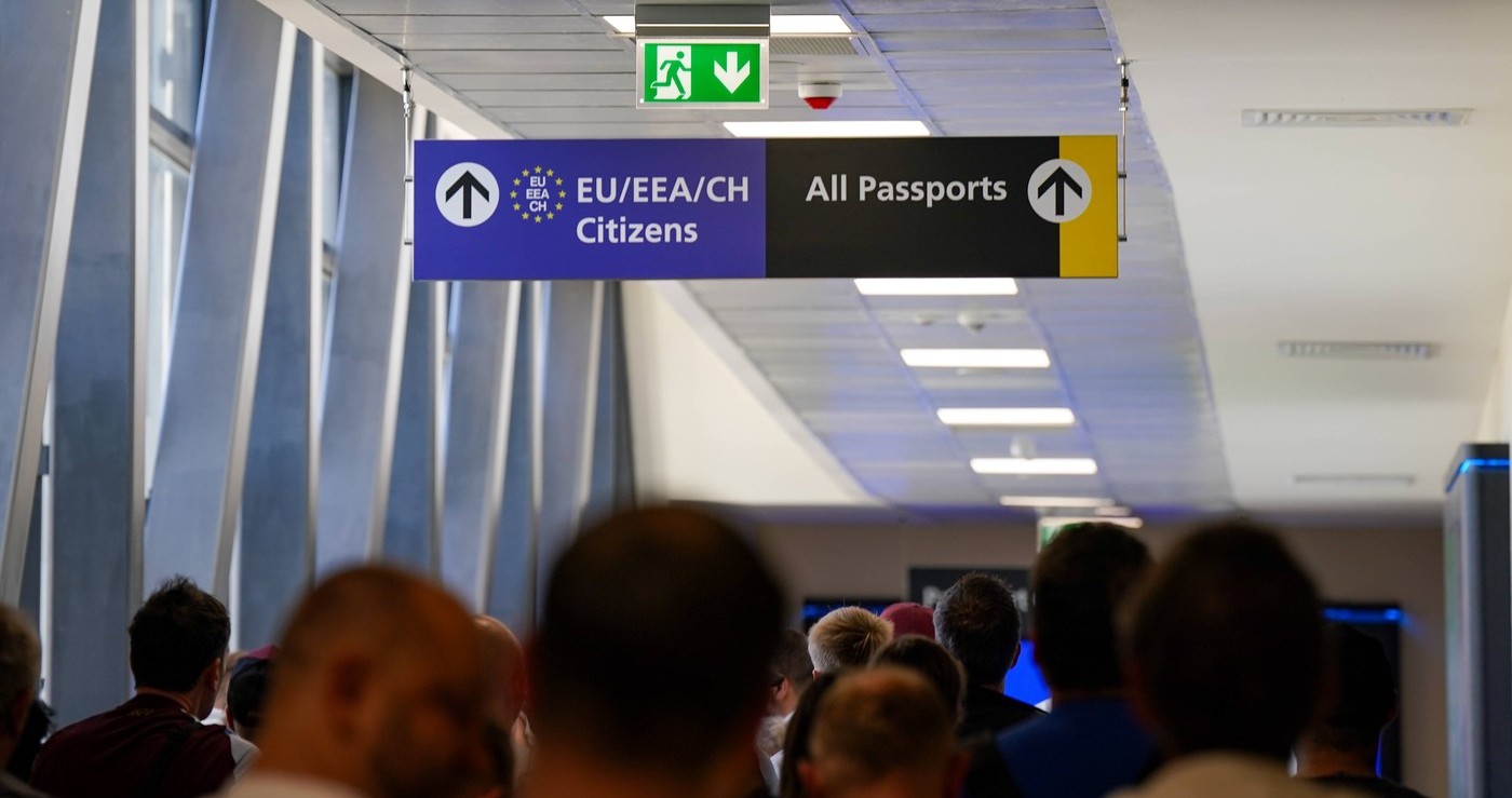 57 morti in criza migrantilor din Ceuta, Italia suspenda Schengen