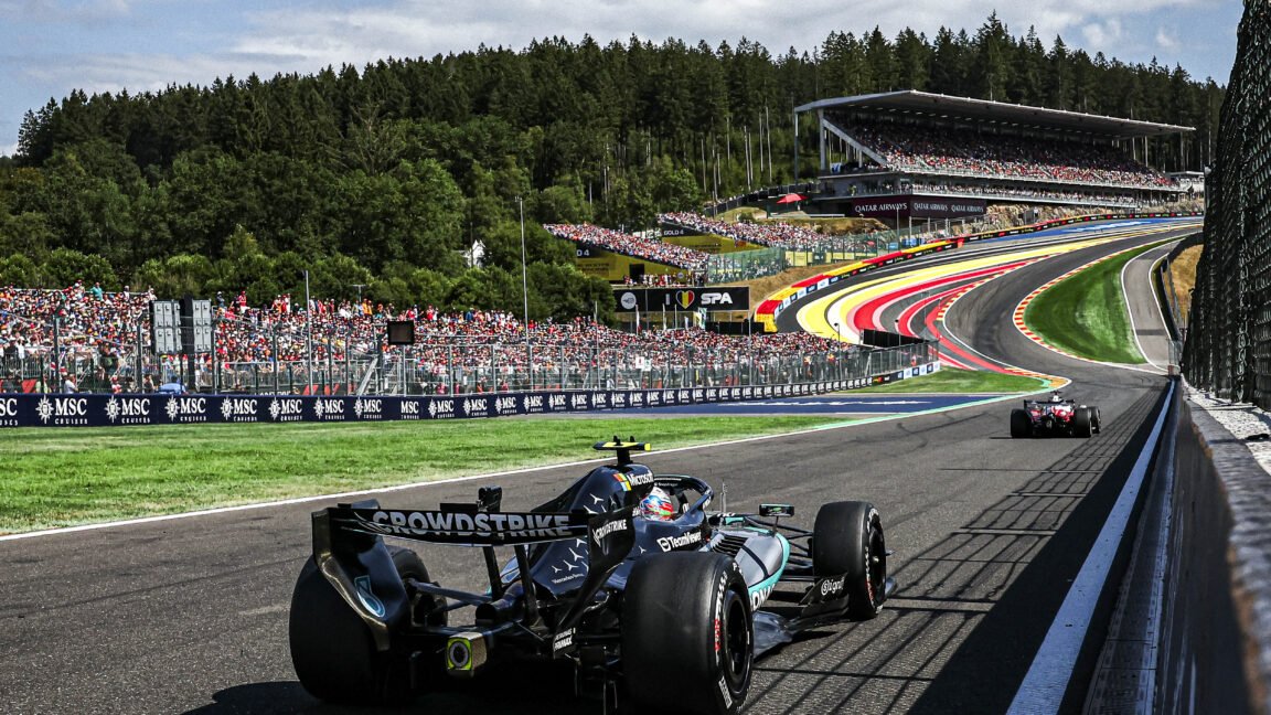 Antonelli câștigă la Spa, dar F1 2026 arată jalnic pe Eau Rouge