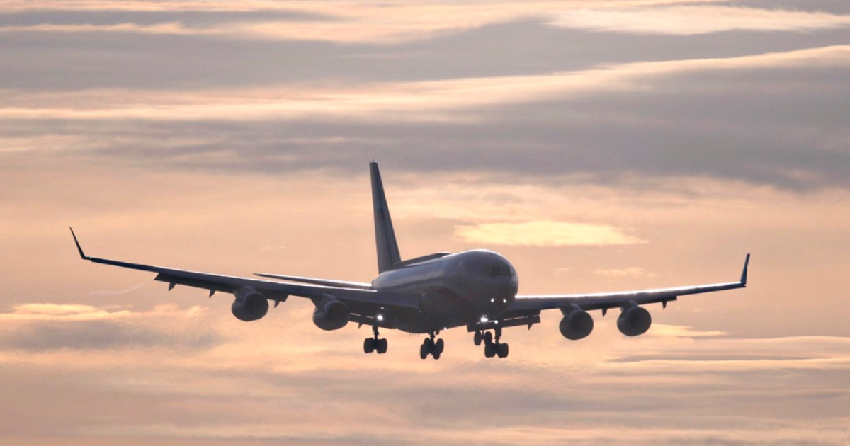 Avionul lui Putin ar fi rămas blocat în aer de dronele ucrainene: a ajuns să aterizeze la St. Petersburg