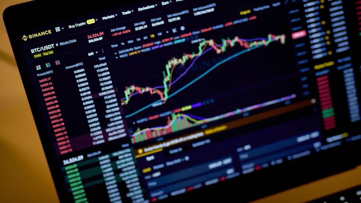 Binance, lovit de hackeri: miliarde în crypto, volatilizate