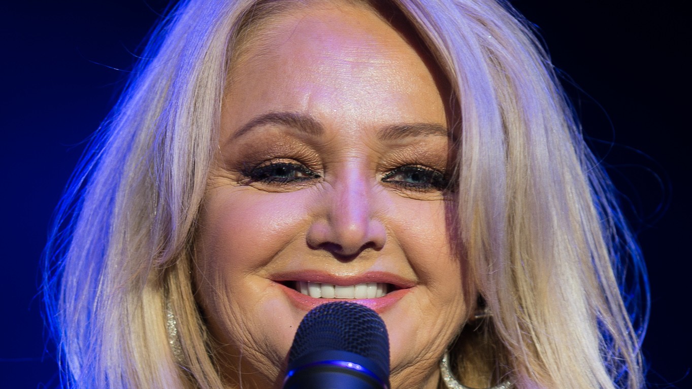Bonnie Tyler, în comă indusă după operație de urgență la 74 de ani