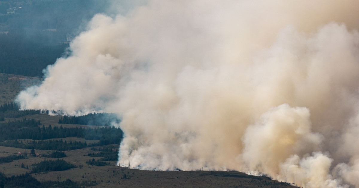 Cel mai mare incendiu din istoria Belgiei merge spre Germania