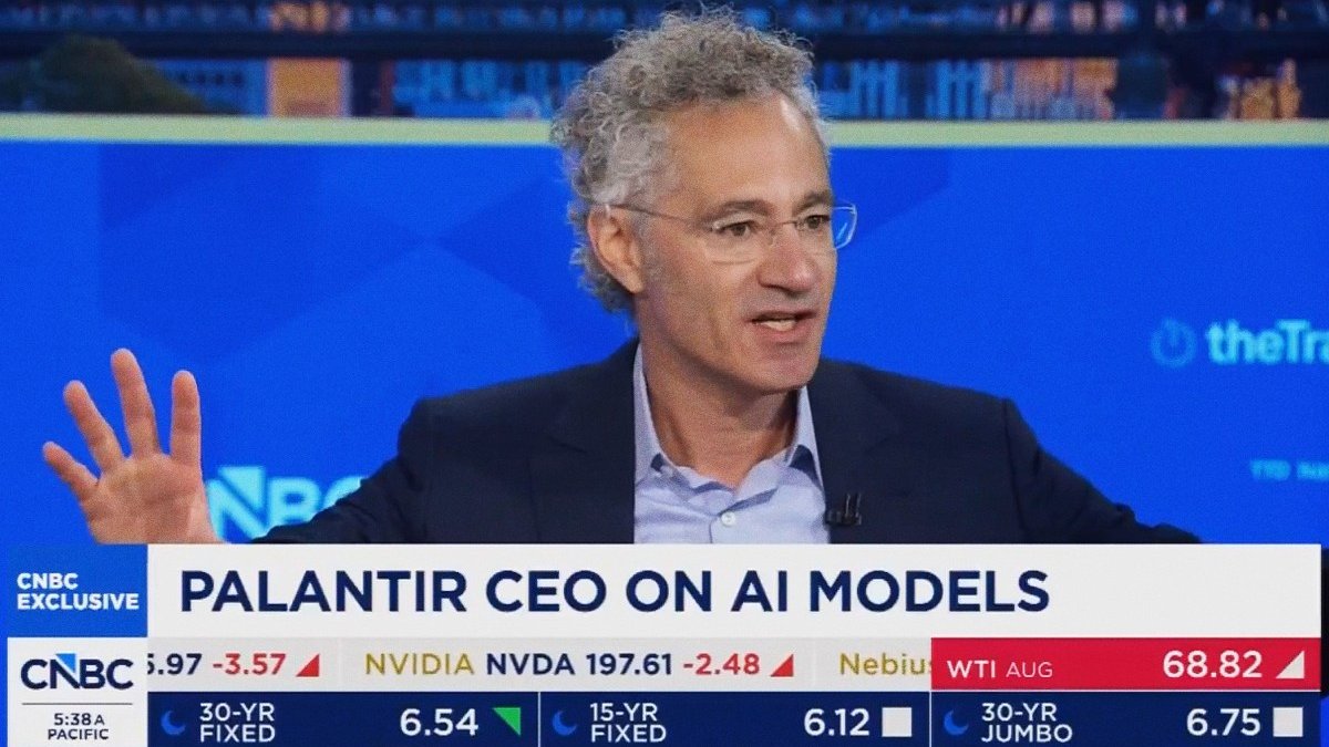 CEO-ul Palantir s-a dezintegrat în direct la CNBC și lumea s-a înghesuit