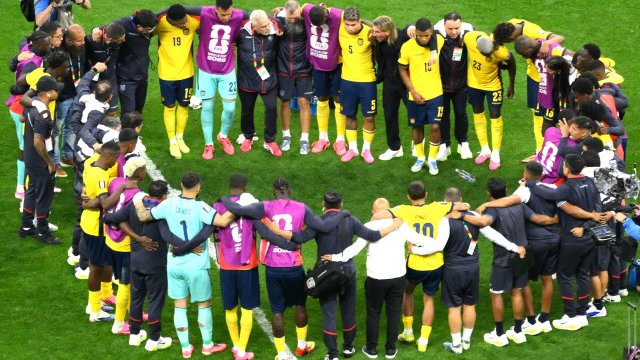 Cinci jucători amenințați cu moartea dacă nu pierd la Mondial