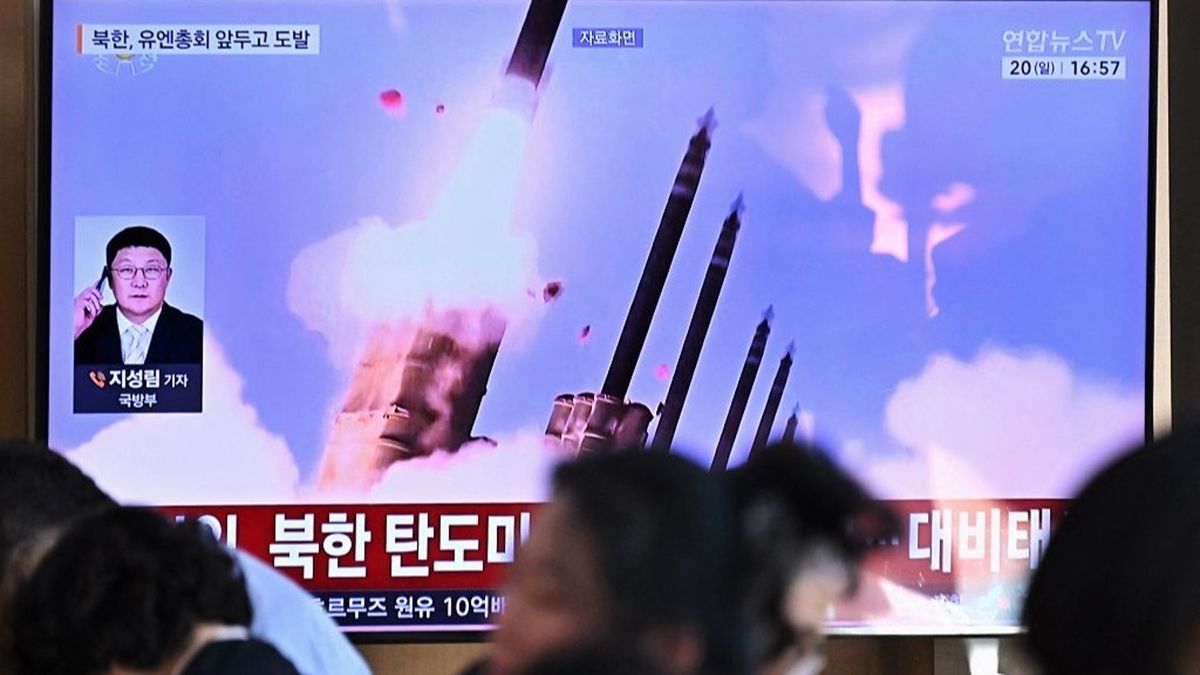 Coreea de Nord lansează rachete balistice, alarmă WW3 în opinia publică