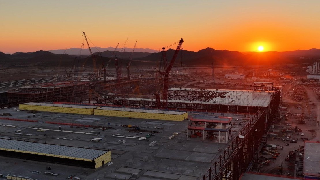 Arizona a primit fabrica de cipuri cu brațele deschise. Data centerele AI, cu proteste
