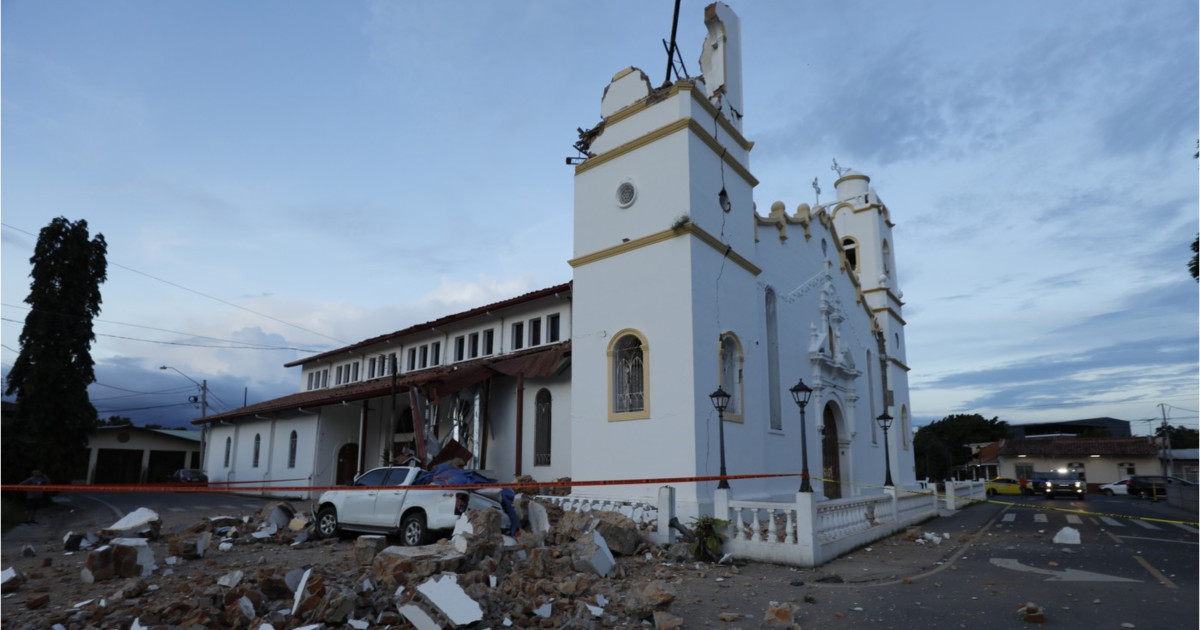 Cutremur de 7,7 în Panama: catedrală prăbușită, drumuri rupte și panică pe străzi
