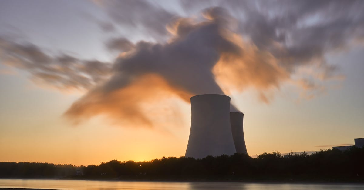 Drona a lovit o centrala nucleara in UAE