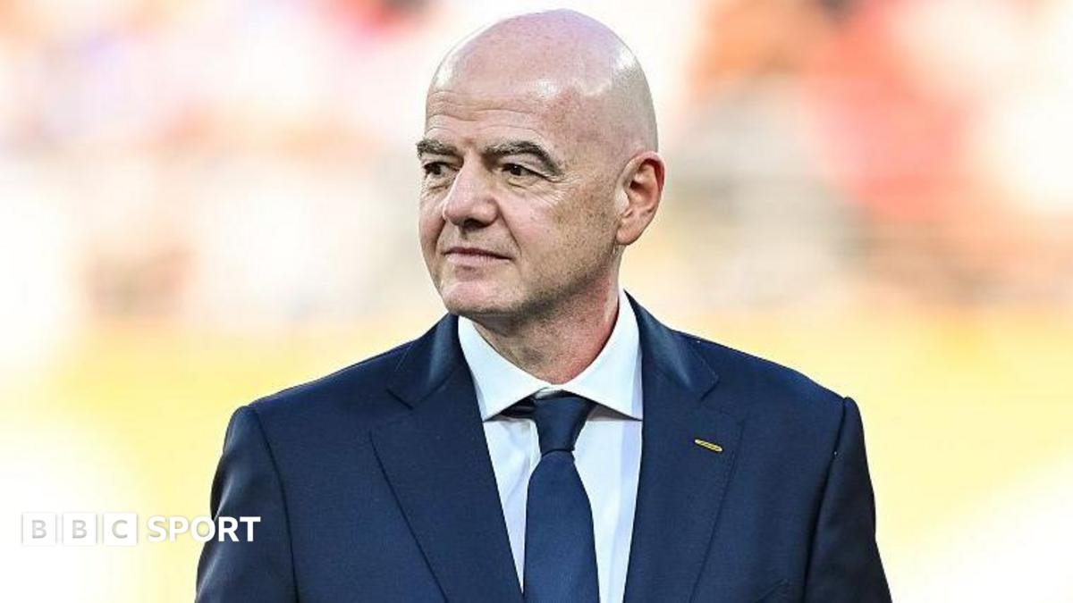 FIFA atacă dur: cine vrea cu adevărat capul lui Infantino