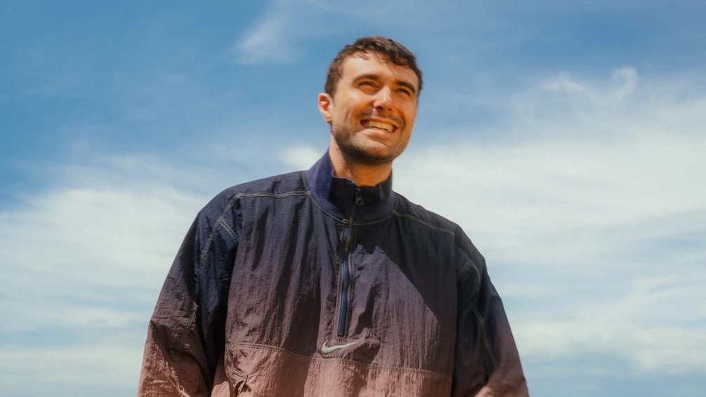 Fred again.. despre muzica făcută cu AI: „Procesul e magia”