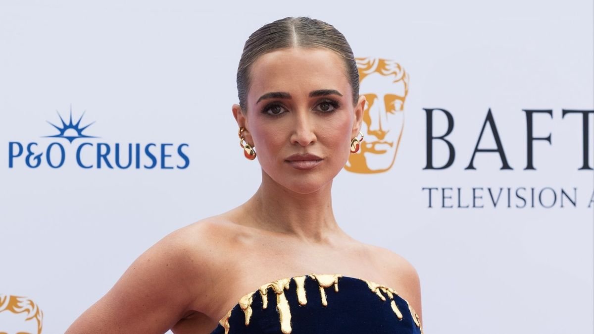 Georgia Harrison vorbește după ce Stephen Bear a primit 16 luni