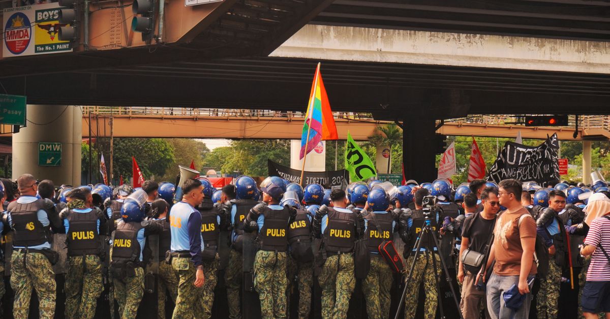 Haos total în Delhi: mii de polițiști opresc un protest uriaș