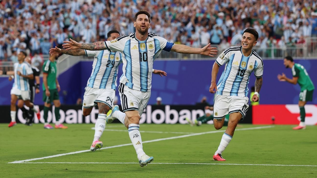Hat-trick Messi: Argentina zdrobește Algeria 3-0 la Kansas City
