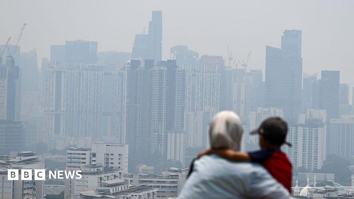 Fumul toxic din Indonezia sufocă Singapore și Malaysia, chiar în weekendul de F1