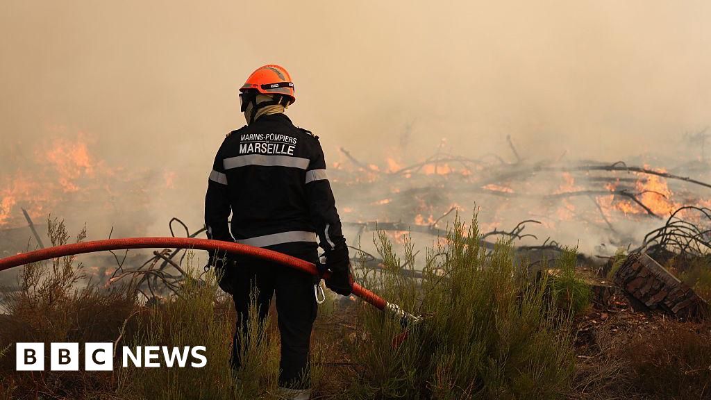Incendii masive: 330.000 evacuati sau izolati in Franta si Spania