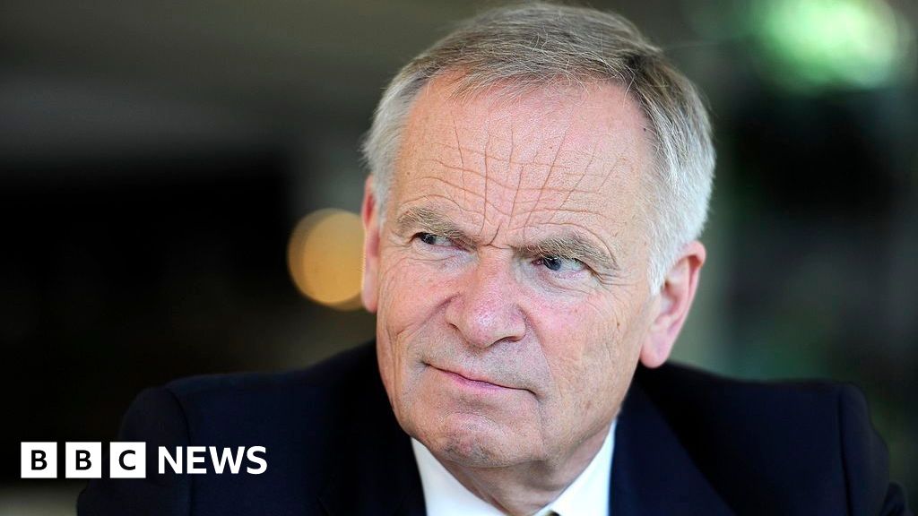 Jeffrey Archer, scriitor și fost politician britanic, a murit la 86 de ani