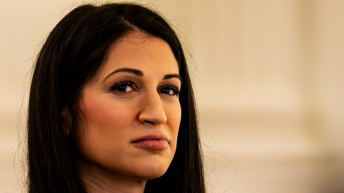 Soția lui Stephen Miller ar fi dus la retrogradarea a doi șefi FBI decorați