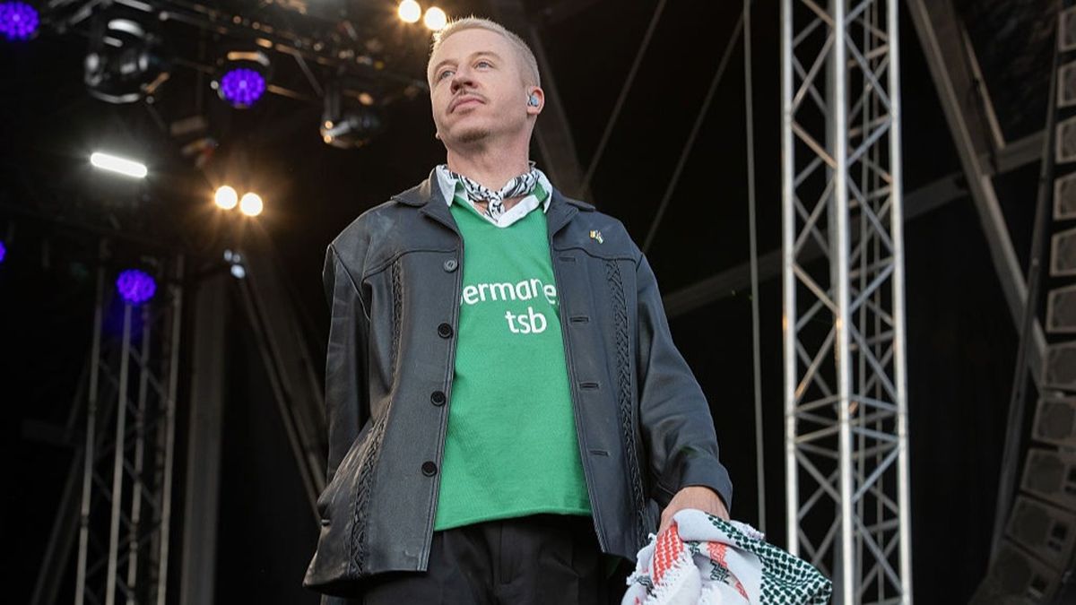 Macklemore, scos din turneul Loop dupa ce stadioanele au refuzat sa-l primeasca