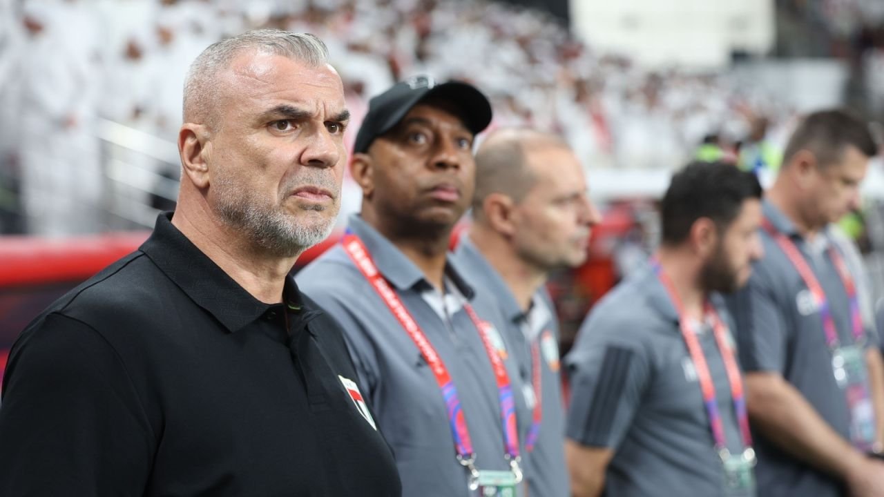 Olăroiu semnează cu un nou club și aduce un brazilian naturalizat de națională