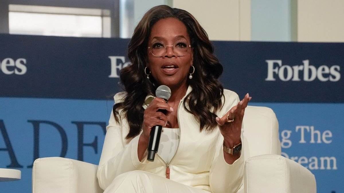 Oprah și Whitney Houston: NDA-uri, secrete și acuzații grave
