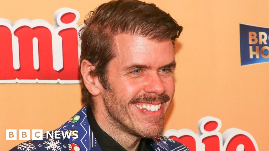 Perez Hilton in spital dupa un incident grav in direct