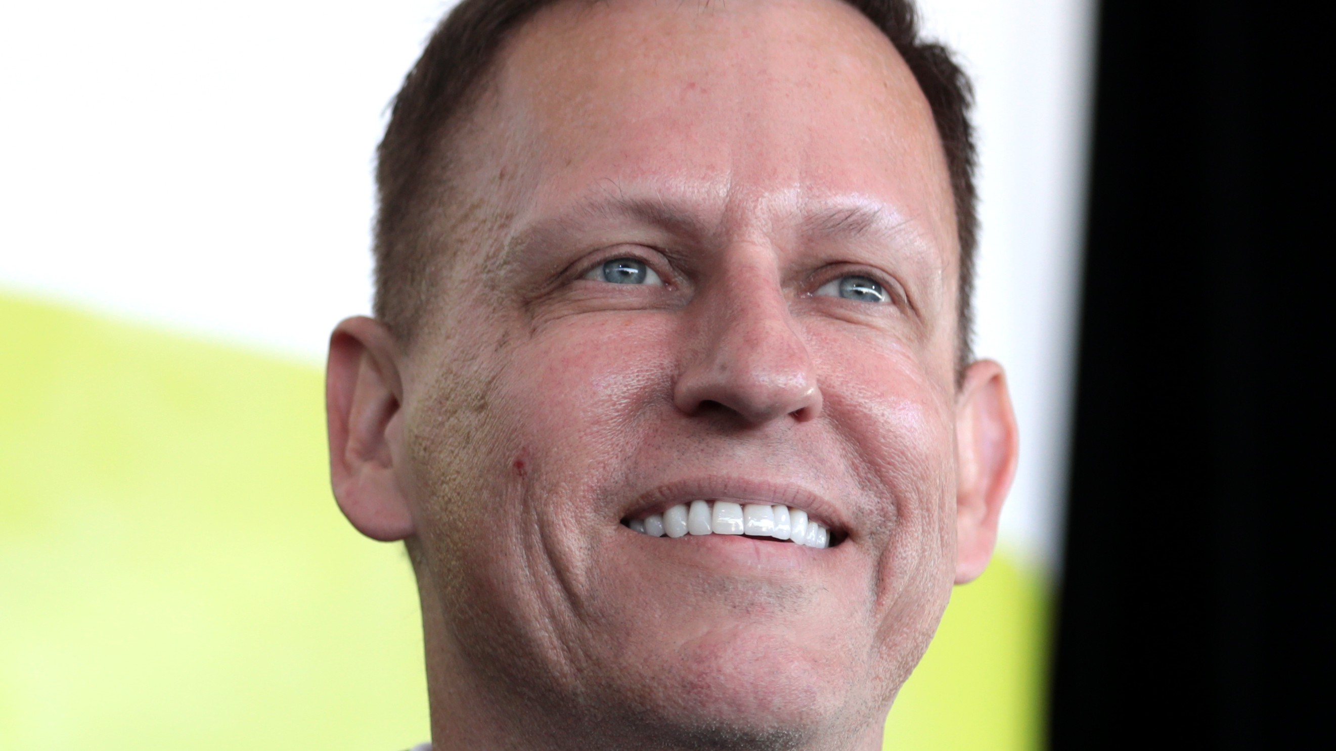 Peter Thiel vrea centre de date în ocean. Plan genial sau nebunie?