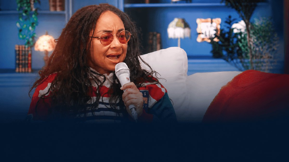 Raven-Symoné susține că bărbații au cicluri hormonale ca femeile