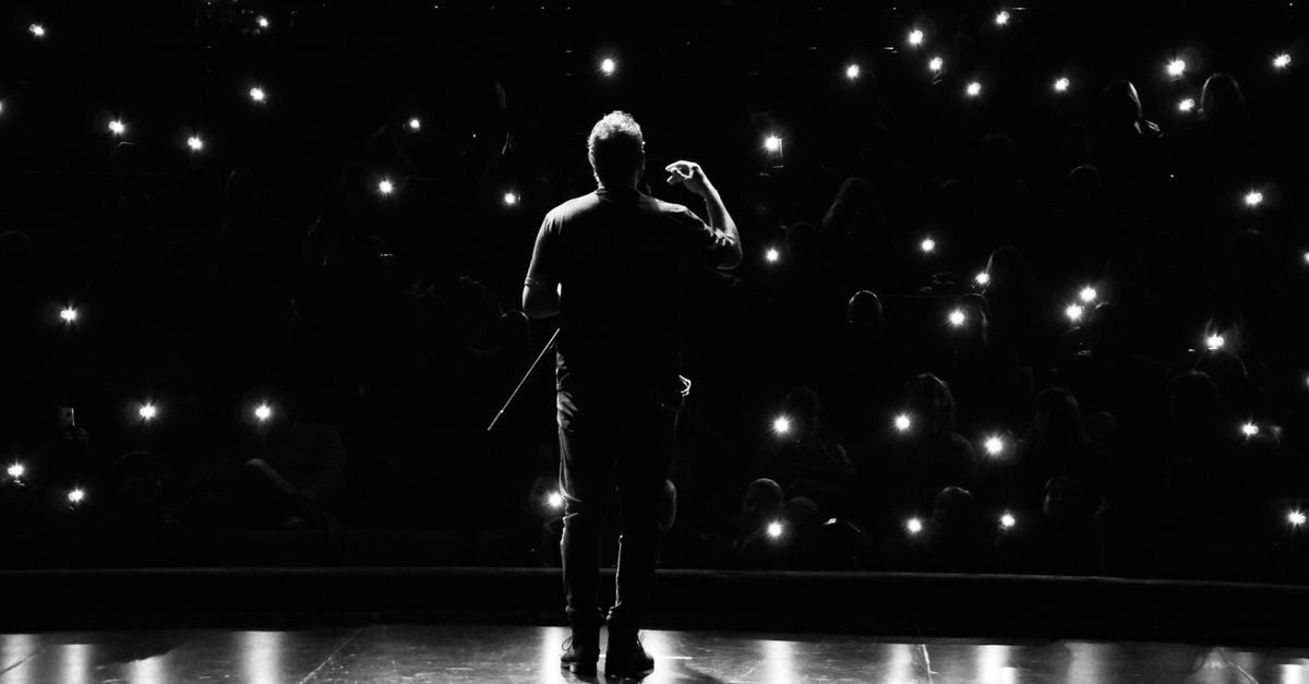 Roger Waters îl face praf pe Ed Sheeran într-un mesaj dur
