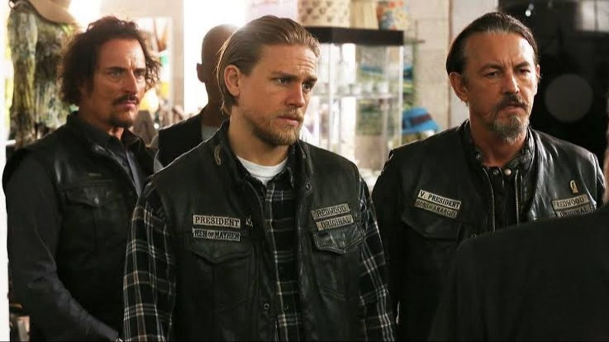 Sons of Anarchy revine cu Legends: Hunnam, twist meta total neașteptat