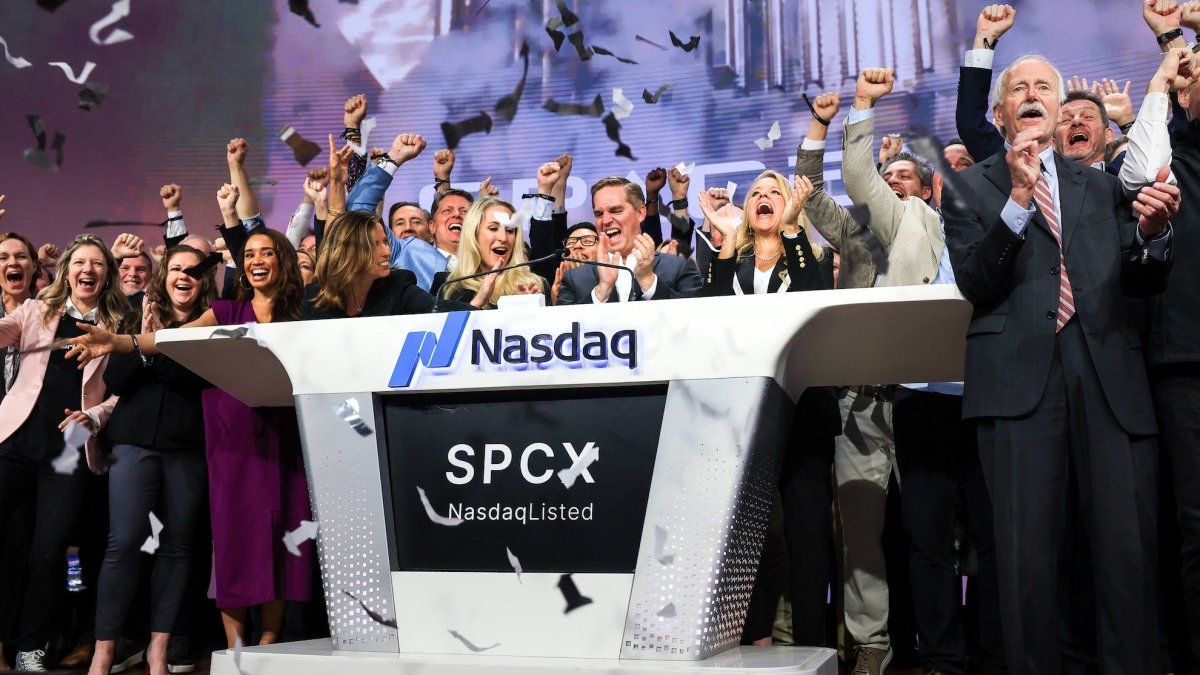 SpaceX la Nasdaq: Gwynne Shotwell a sunat clopoțelul și a schimbat totul