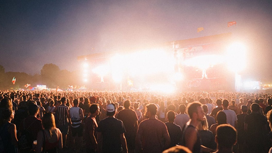 Spotify vrea să transmită live festivaluri: ce schimbă asta