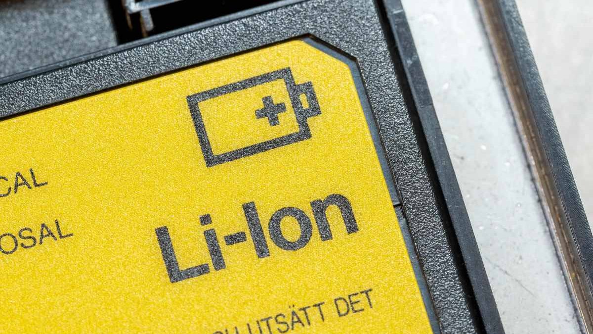Startupurile de baterii EV supraviețuiesc din contracte Pentagon
