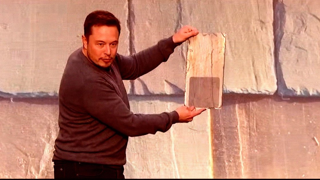 Tesla renunță la Solar Roof: viziunea verde a lui Musk s-a stins