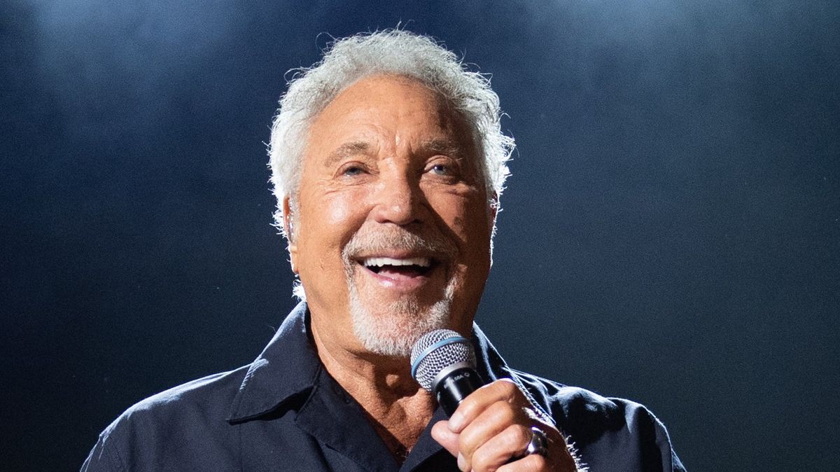 Tom Jones anulează un concert în LA pe motive medicale