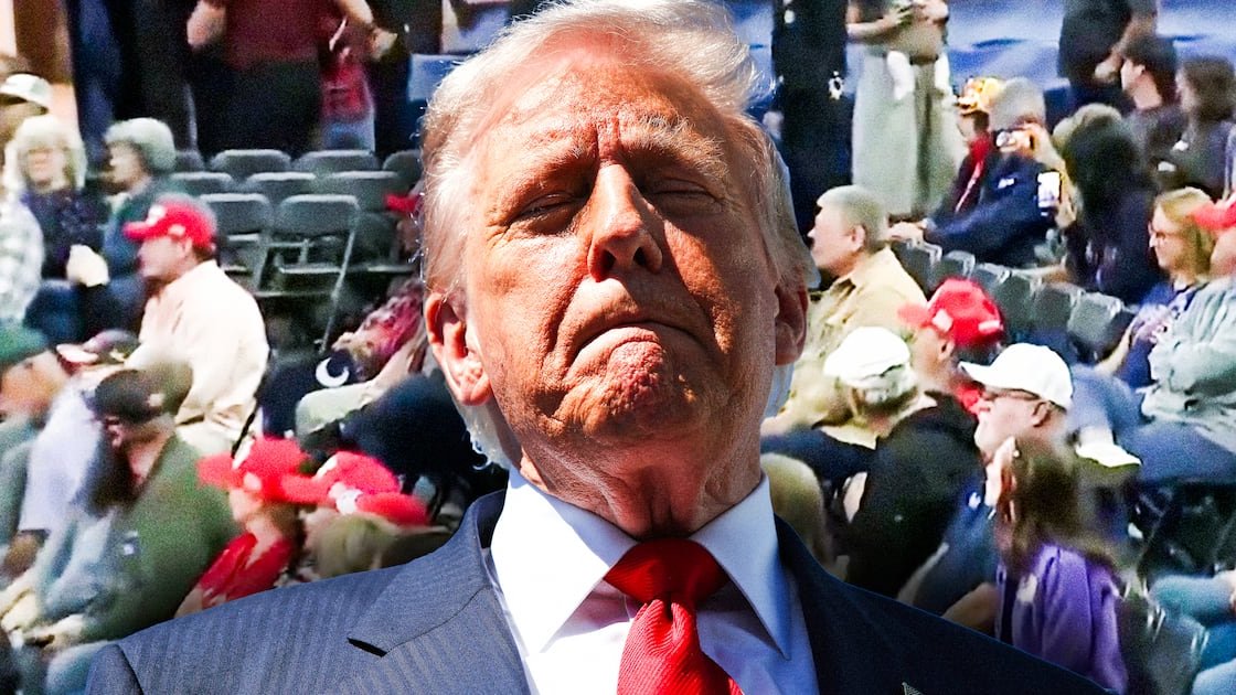 Trump anulează mitingurile, apoi se răzgândește în mai puțin de o zi