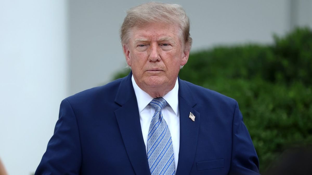 Trump boicotează comemorarea 9/11 după ce n-a primit microfon