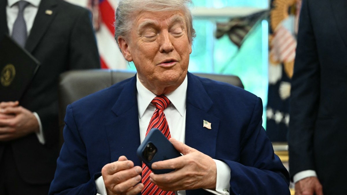Trump vrea acțiuni la OpenAI în schimbul aprobării