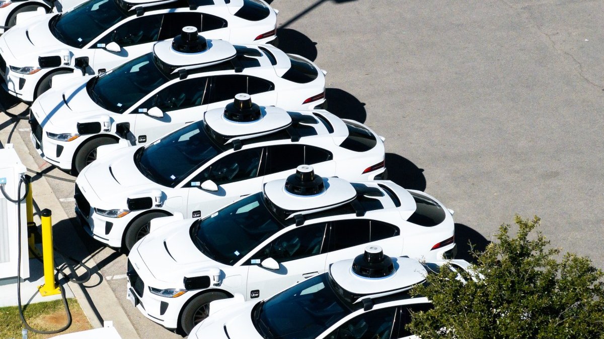 Waymo accelerează: flota din Texas a crescut cu 49% în doar 3 săptămâni