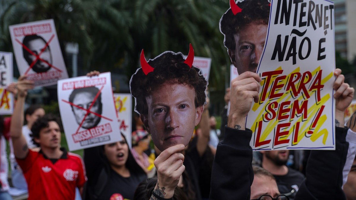 Zuckerberg, desenat ca diavol: protest uriaș la Meta Brazilia